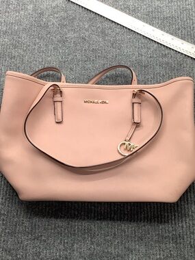 MICHAEL KORS Pink Leather Tote with Gold Logo Charm